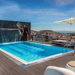 Hotel Hf Fénix Music