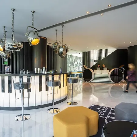 Hotel Hf Fenix Music